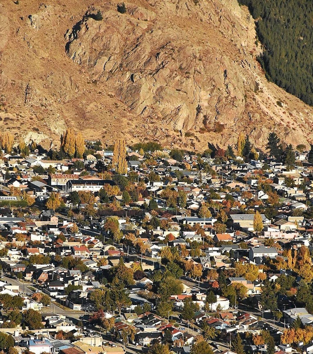 Ni rastros del invierno: Esquel espera una máxima de 14°C (Juan Balestra )
