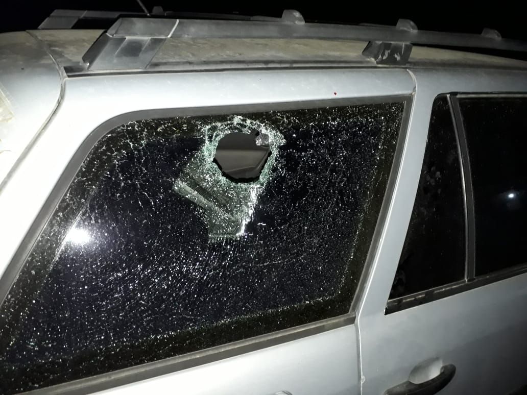 Amenazas con arma blanca y daños