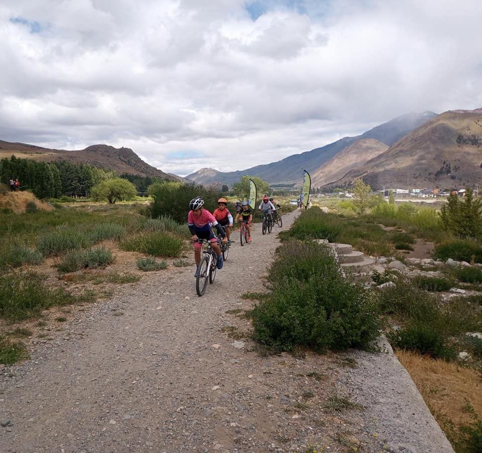 Mini Doble Lago Futalaufquen (Facebook Buscando Semillero (Ciclismo Infantil))