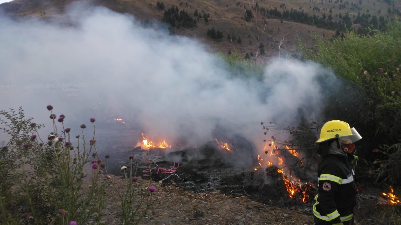 Incendio de pastizales en zona de chacras