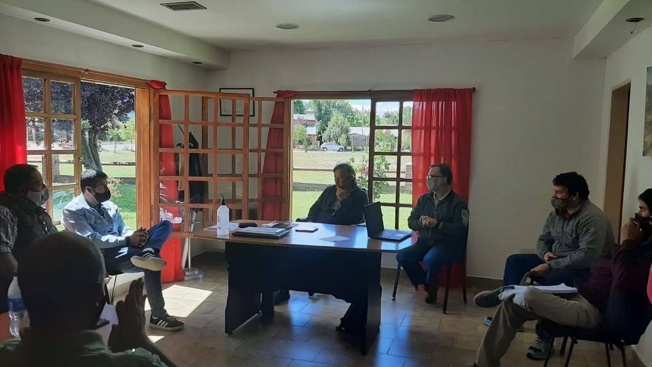 Intendentes se reunieron por la problemática energética (Municipalidad de Lago Puelo )