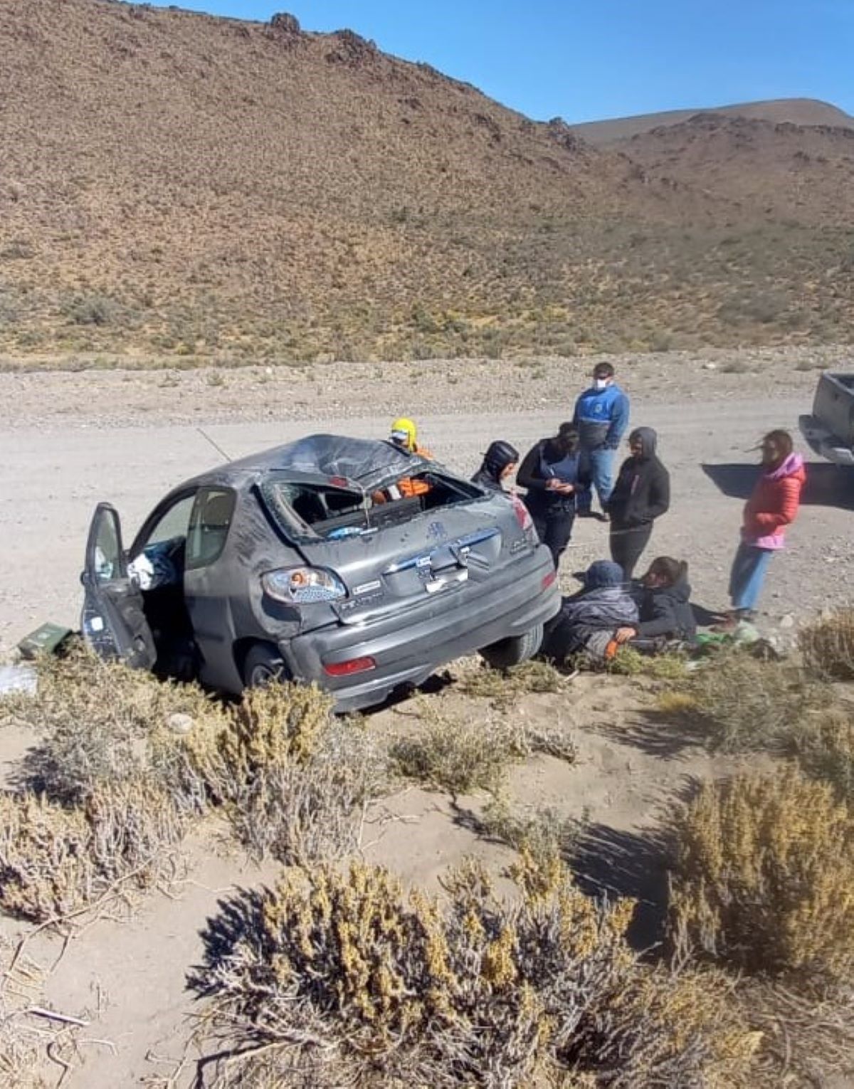 Volcó un auto camino a Gualjaina sin lesionados