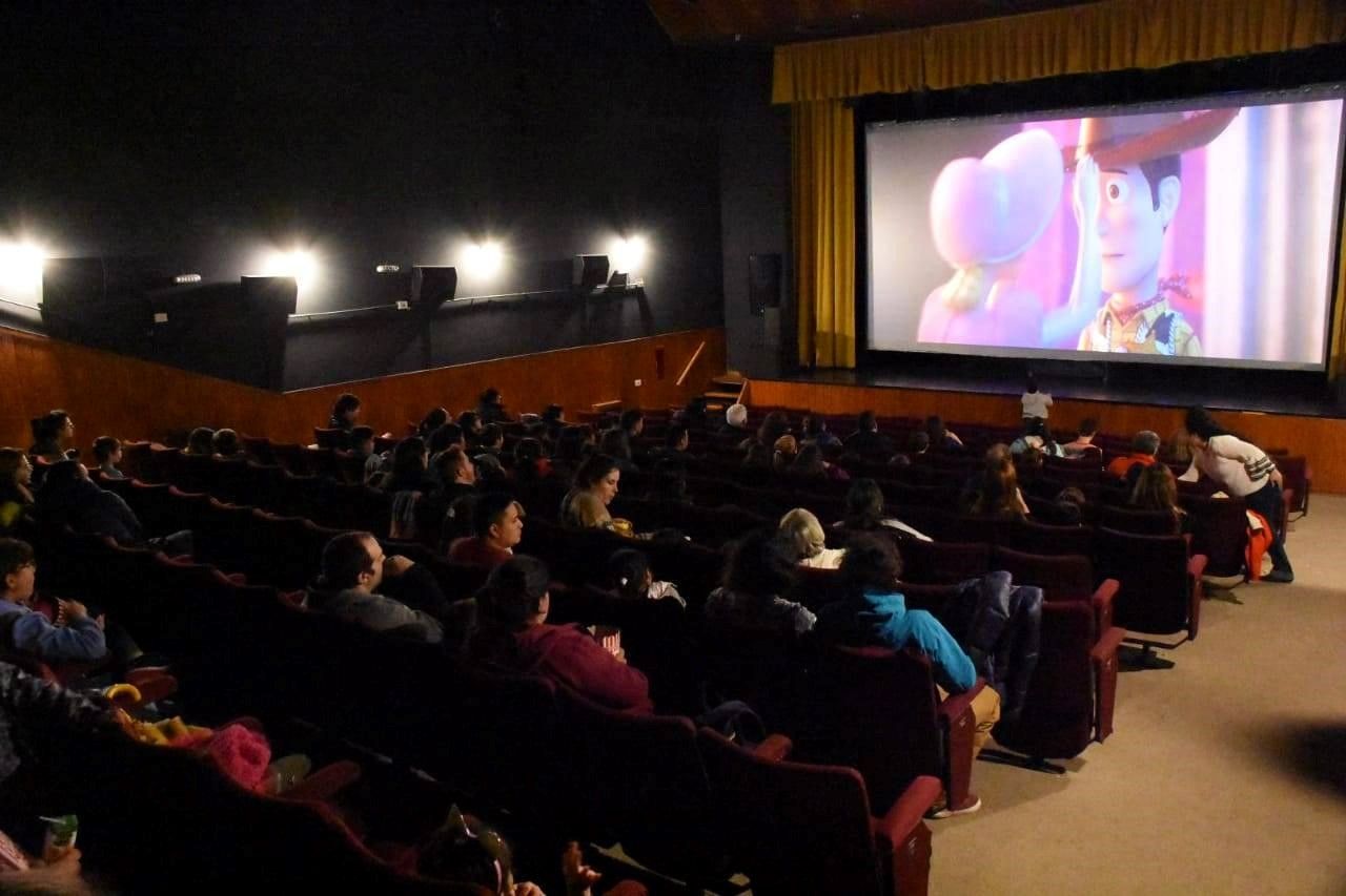 Vuelve el cine a Esquel ¿Cómo funcionará? (Cine municipal de Esquel)