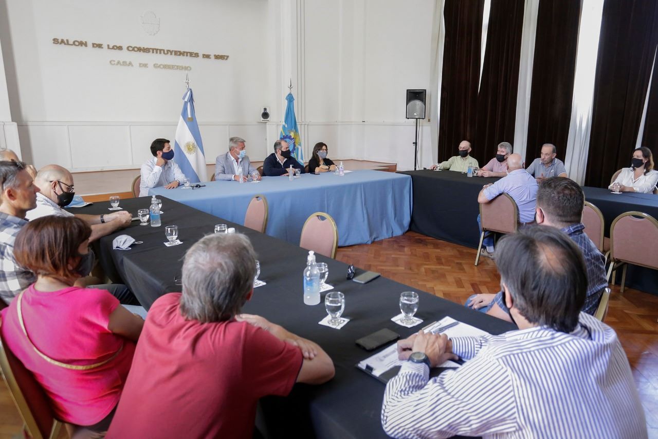 Arcioni con empresas de transporte: tarifas, subsidios y costos los ejes del encuentro