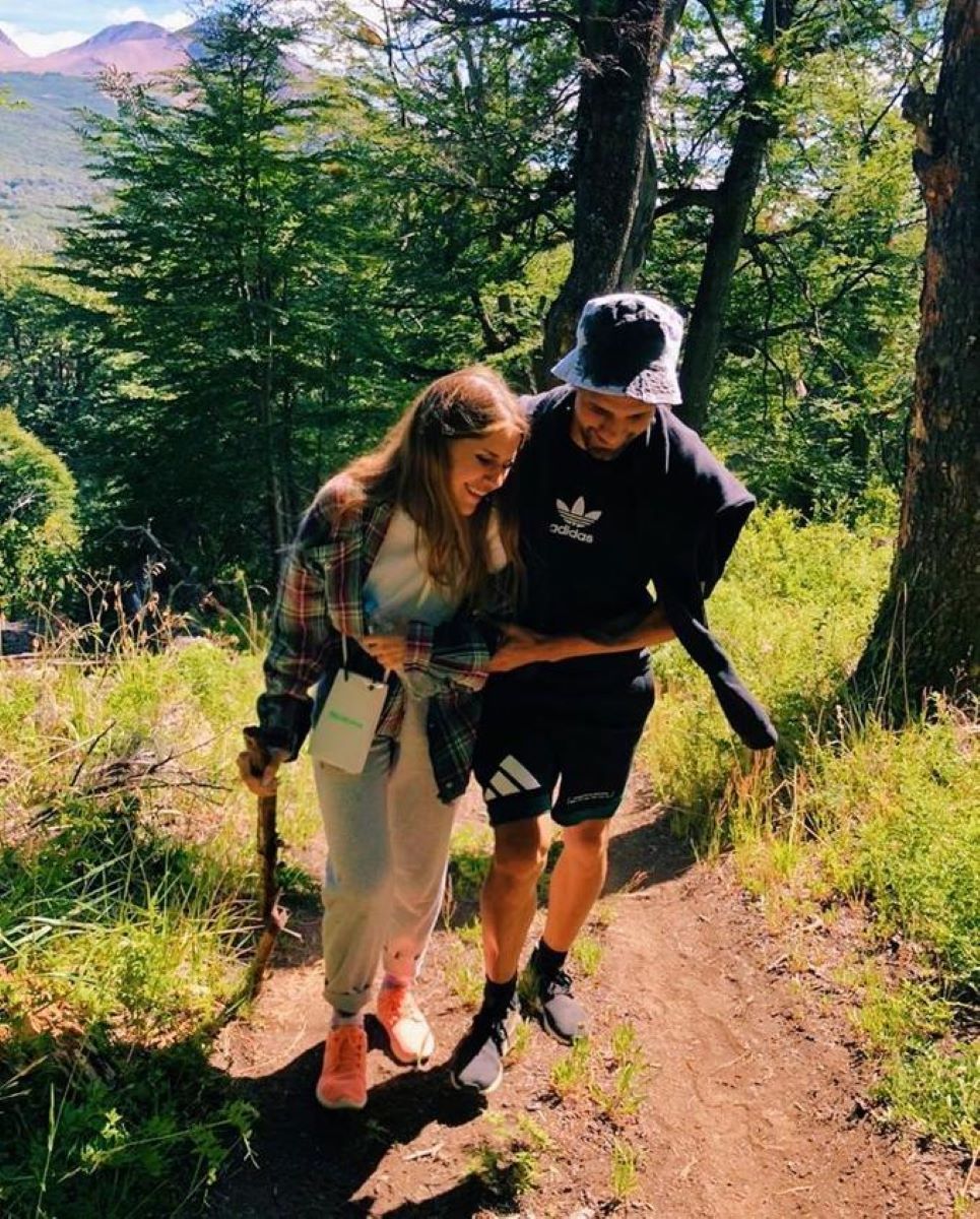 Micaela Tinelli y Lisandro Lopez descansan en Esquel
