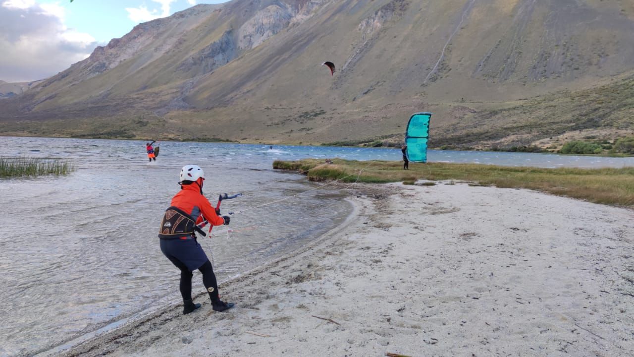 Navegando Esquel- Kitesurf (Juan Balestra)