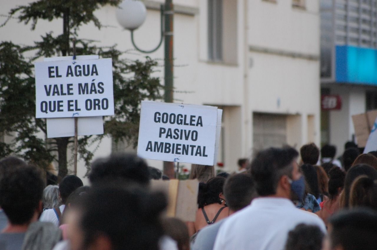 No a la Mina-El pueblo exige la Iniciativa Popular (Cynthia Montiel )