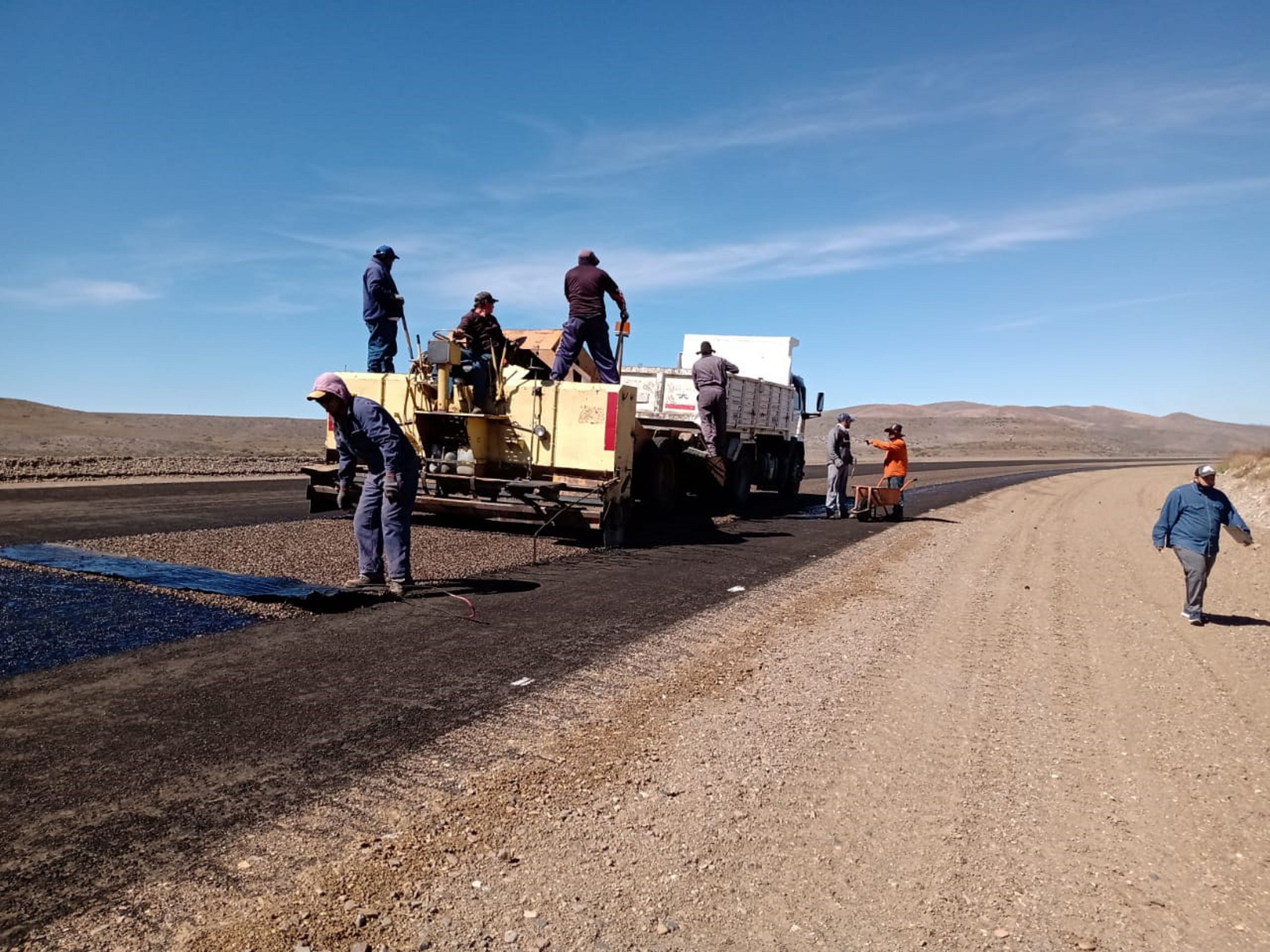 Habilitaron los primeros 11 kilómetros de asfalto en la Ruta 63