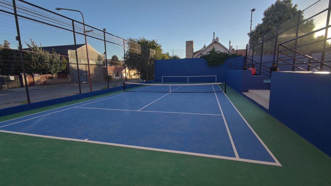 Esquel Tenis Club se prepara para el primer torneo del año (Juan Balestra)