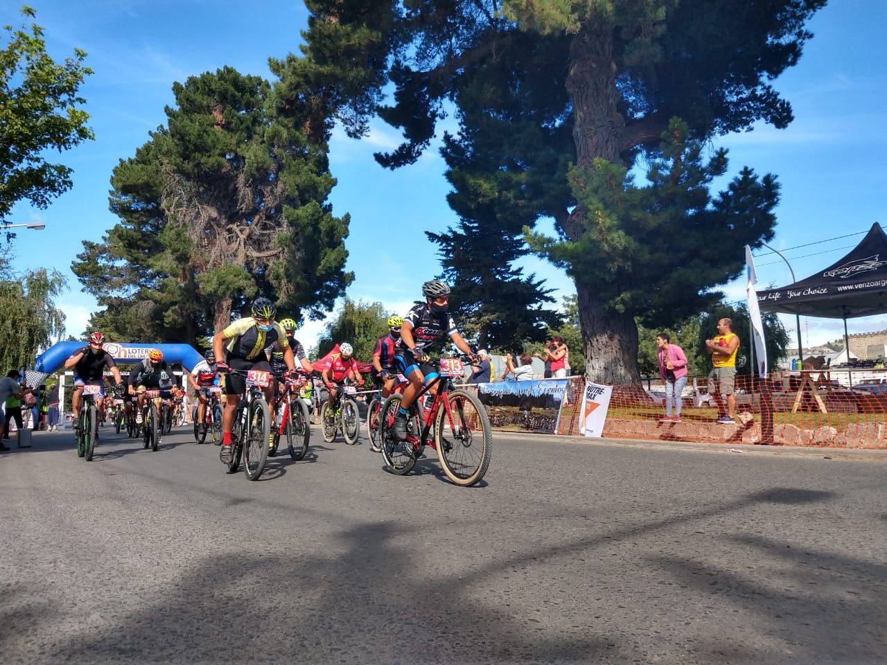 Praiz y Larrauri ganaron la 2º edición de "Esquel 360° Bike Fest"