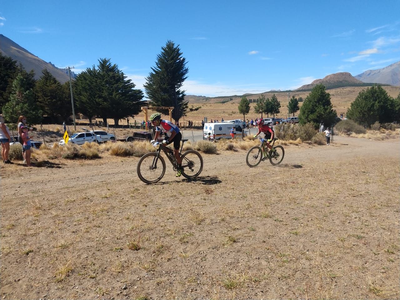 Praiz y Larrauri ganaron la 2º edición de "Esquel 360° Bike Fest"