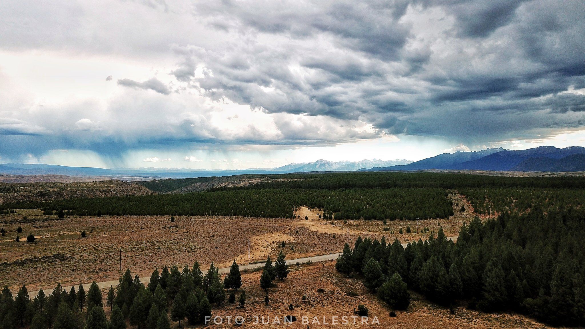 Miércoles inestable, gris y con viento en Esquel: ¿se vienen las lluvias? (Juan Balestra)