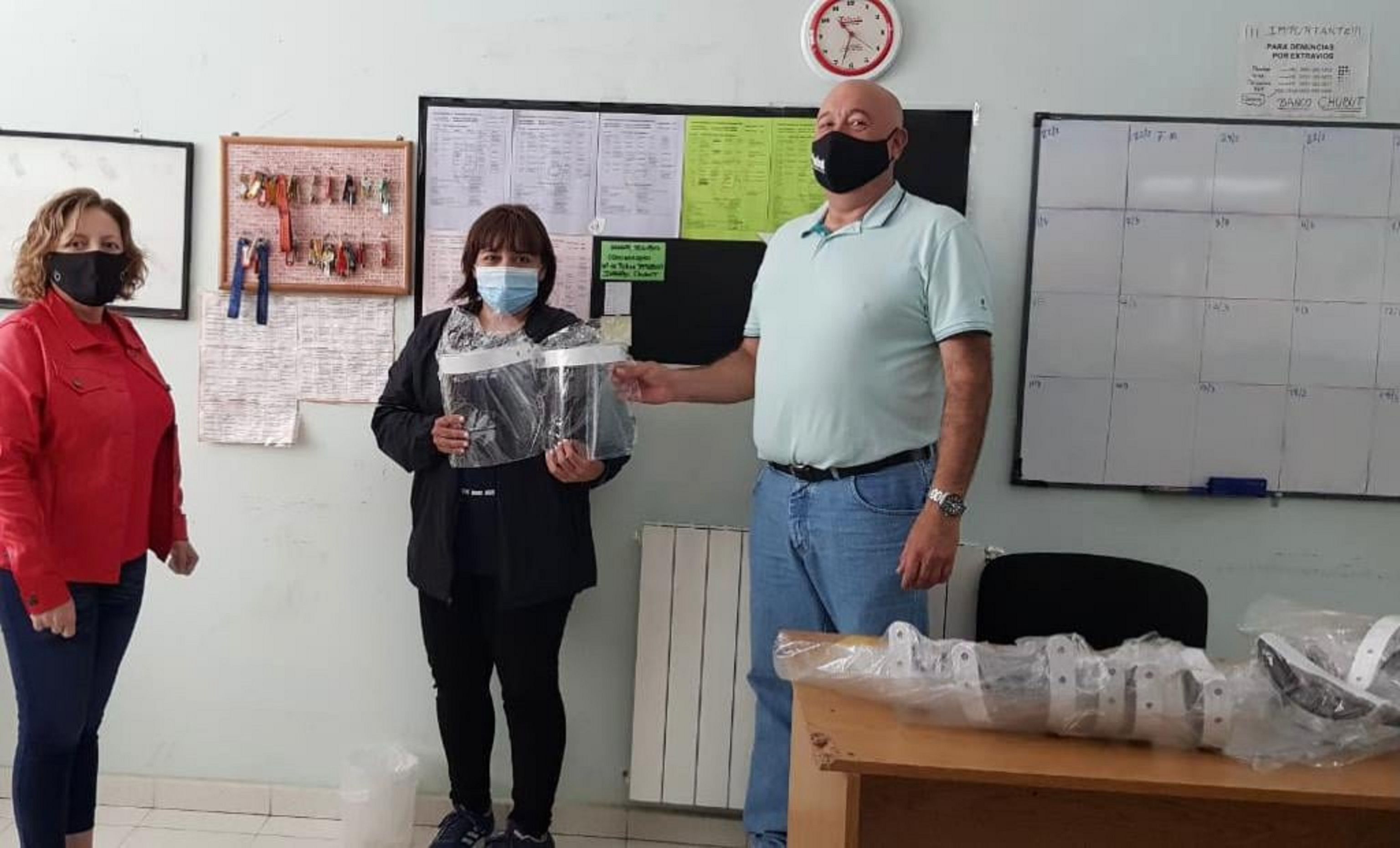 Educación distribuye mascarillas en escuelas de la provincia