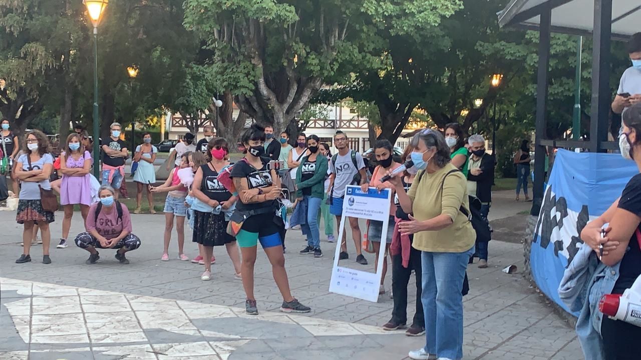 No a la Mina: Vecinos se congregan y marchan contra la zonificación (EQS Notas)