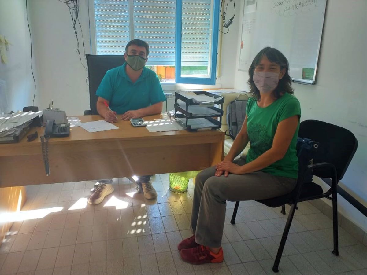 Coordinan prácticas profesionalizantes para egresados de Enología