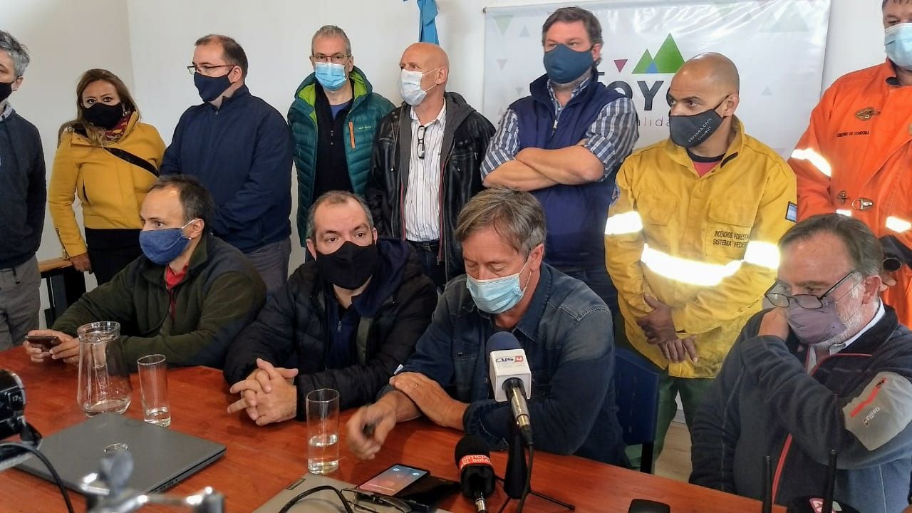 Incendios en la Comarca Andina-Cómo se aborda la emergencia