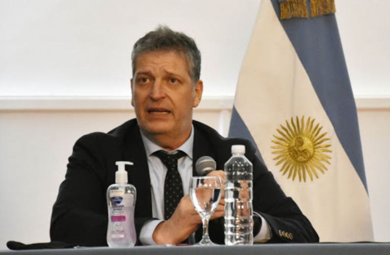 Alvaredo pidió disculpas y presentó la renuncia (metadatanoticias.com.ar)