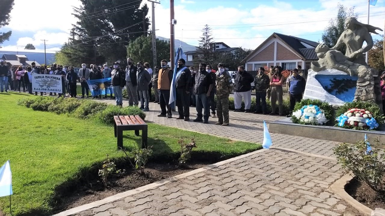 Esquel rindió homenaje a los héroes de Malvinas a 39 años de la Guerra