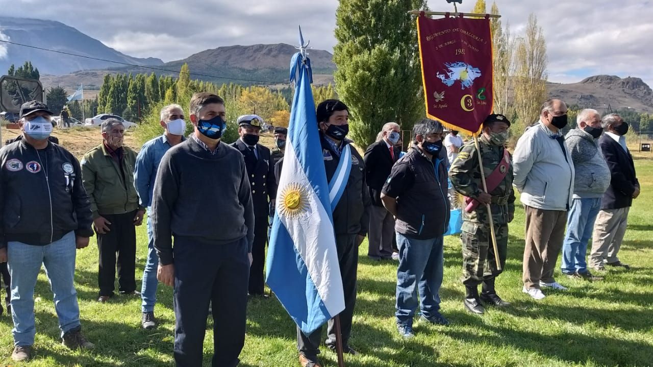 El Regimiento de Esquel homenajeó a veteranos de Malvinas