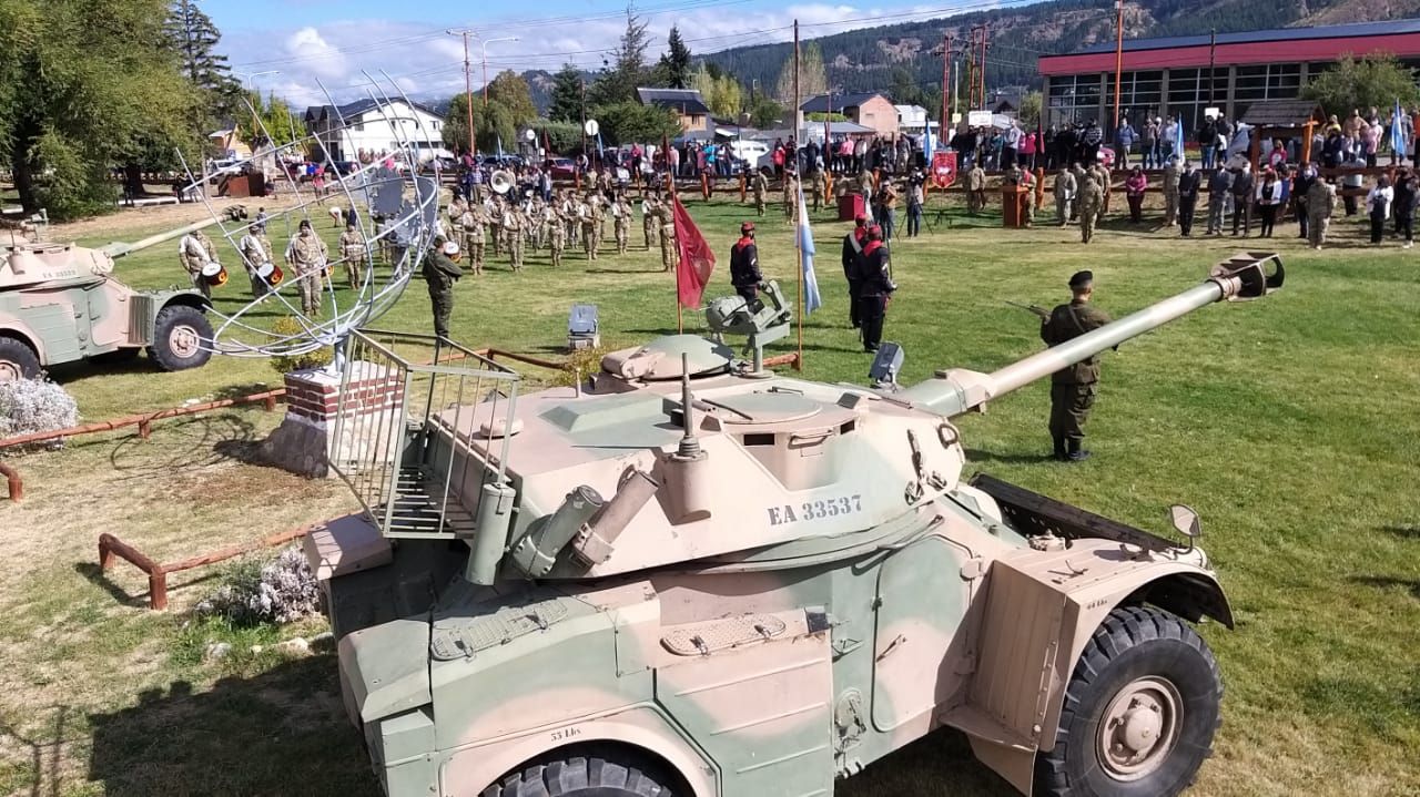 El Regimiento de Esquel homenajeó a veteranos de Malvinas
