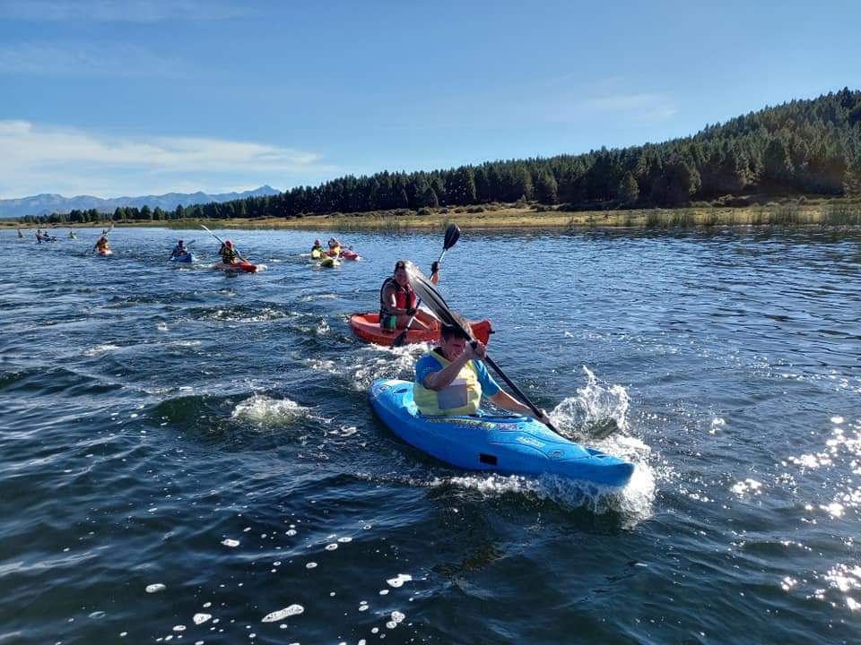 Alonso y González ganaron el triatlón "Laguna La Zeta Extrema"