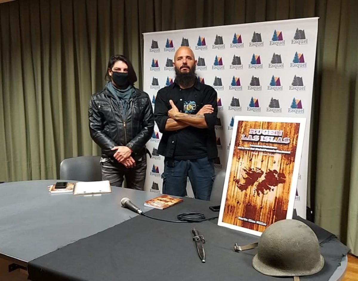 Presentaron el libro "Rugen las Islas" del escrito Martín Müller