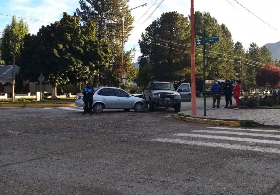 Fuerte choque en Perón y Ameghino