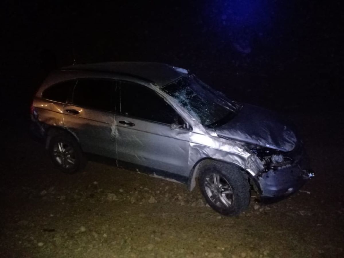 Volcó una mujer y su nieto en Trevelin