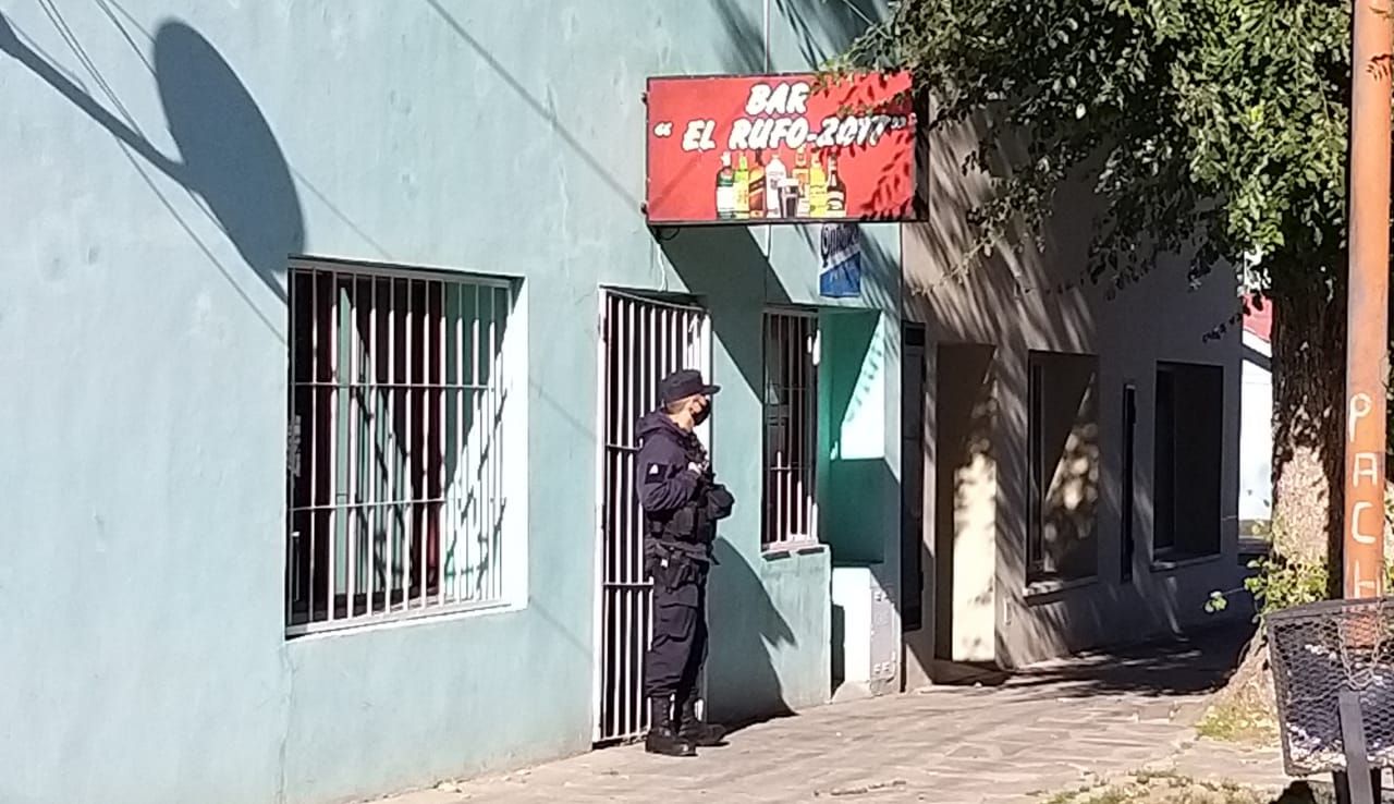 Una mujer baleó a un joven, argumentó que intentaba robarle