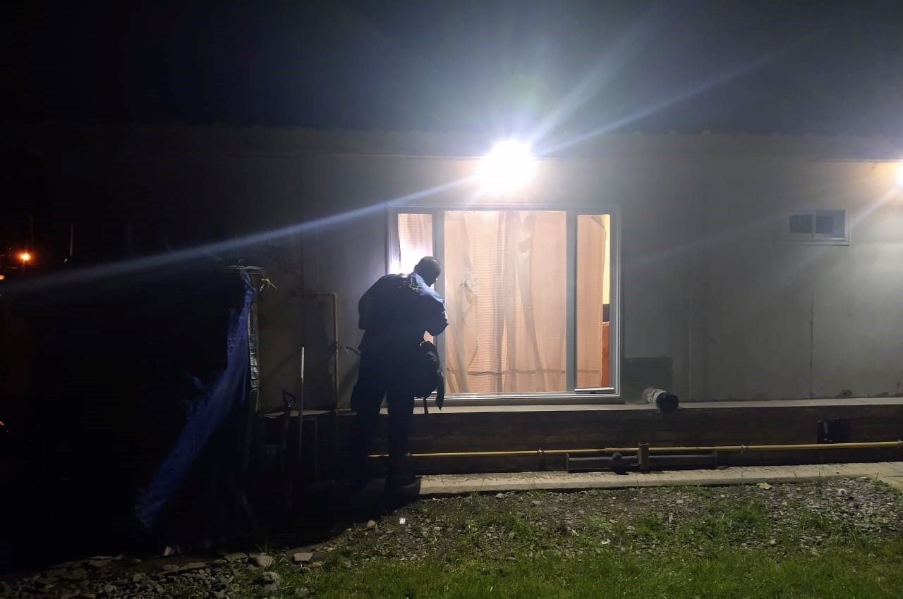 Trevelin: Entraron a robar en una casa y se llevaron elementos valiosos (Policía del Chubut)