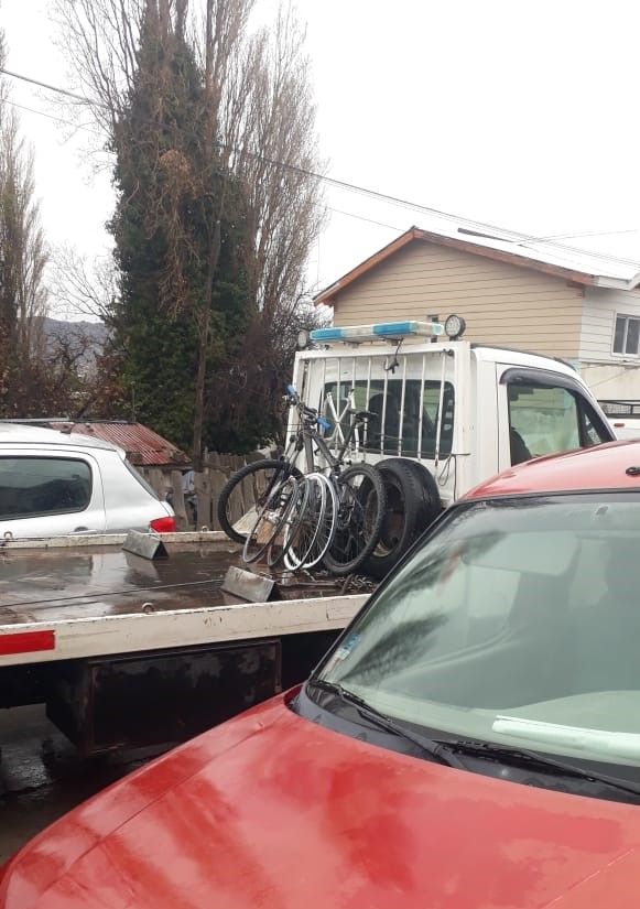 En un allanamiento secuestraron una bicicleta, un cuadro y 4 llantas