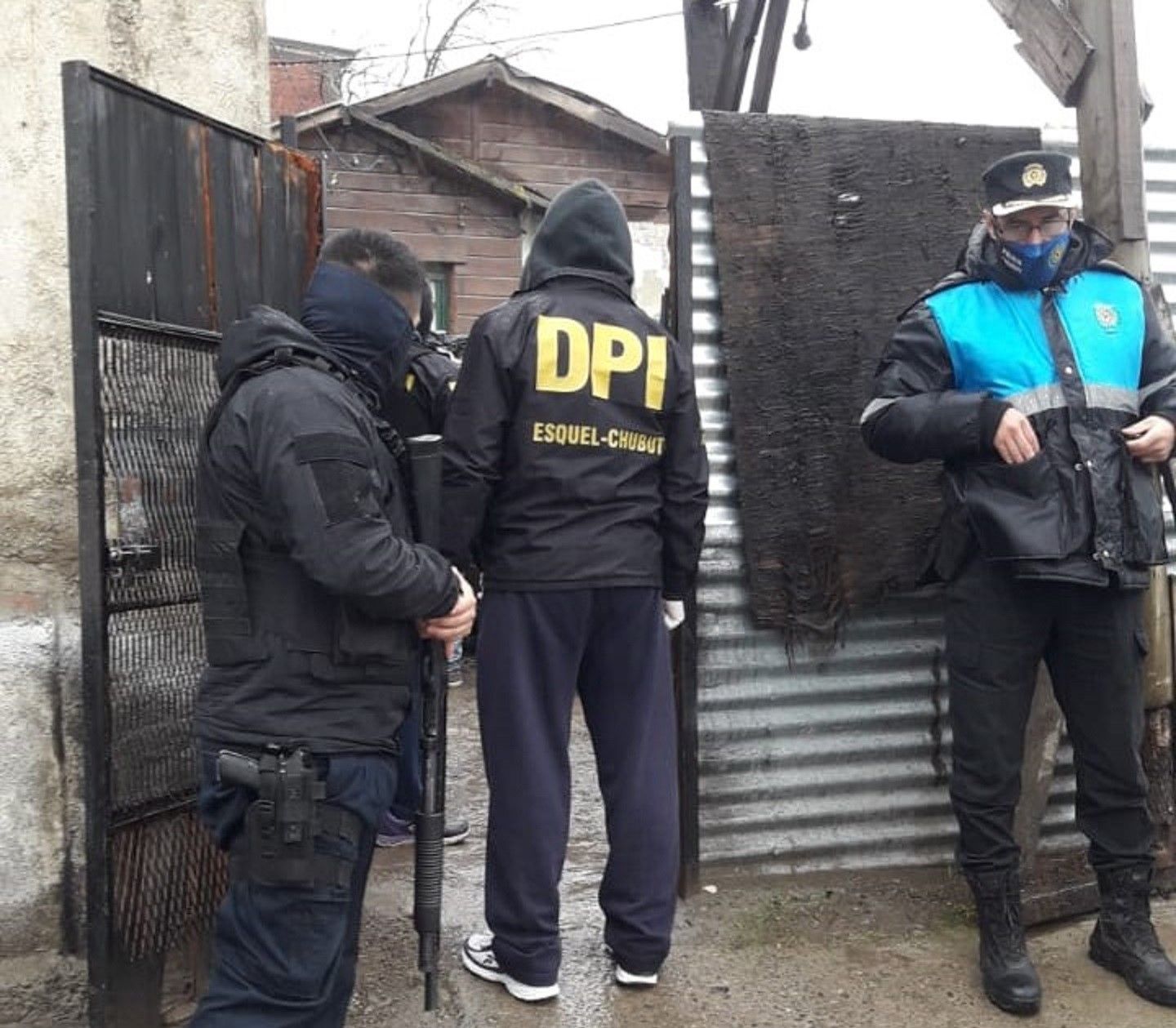 En un allanamiento secuestraron una bicicleta, un cuadro y 4 llantas