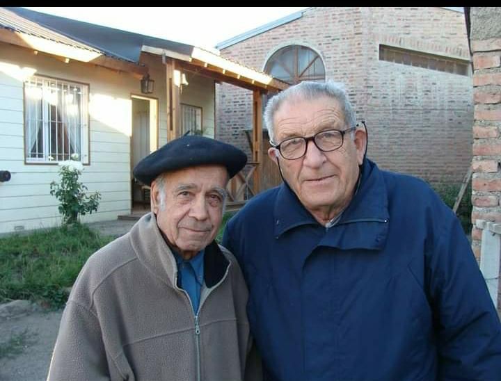 El Padre Mateos junto al Padre Azurro (Radio 3)