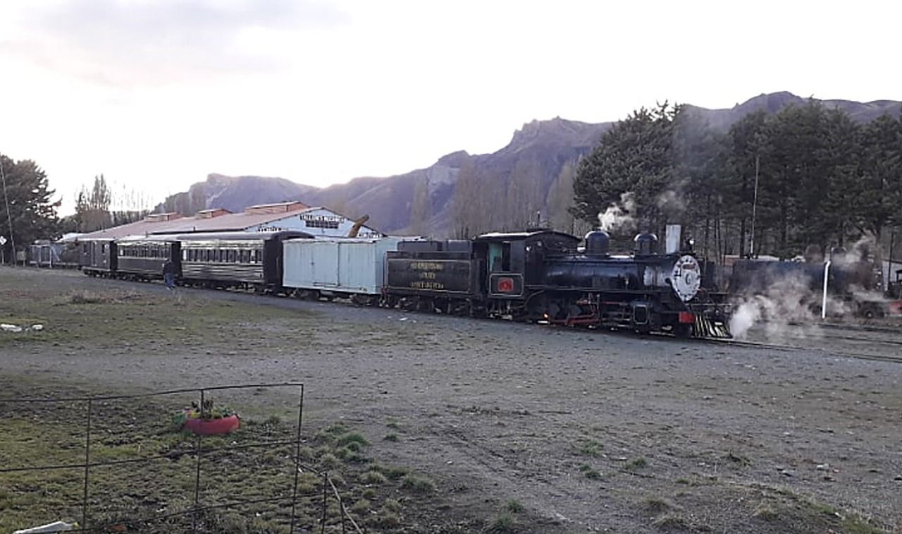 Desde El Maitén Cavaco anunció que "La Trochita" retoma las salidas (Gobierno del Chubut)