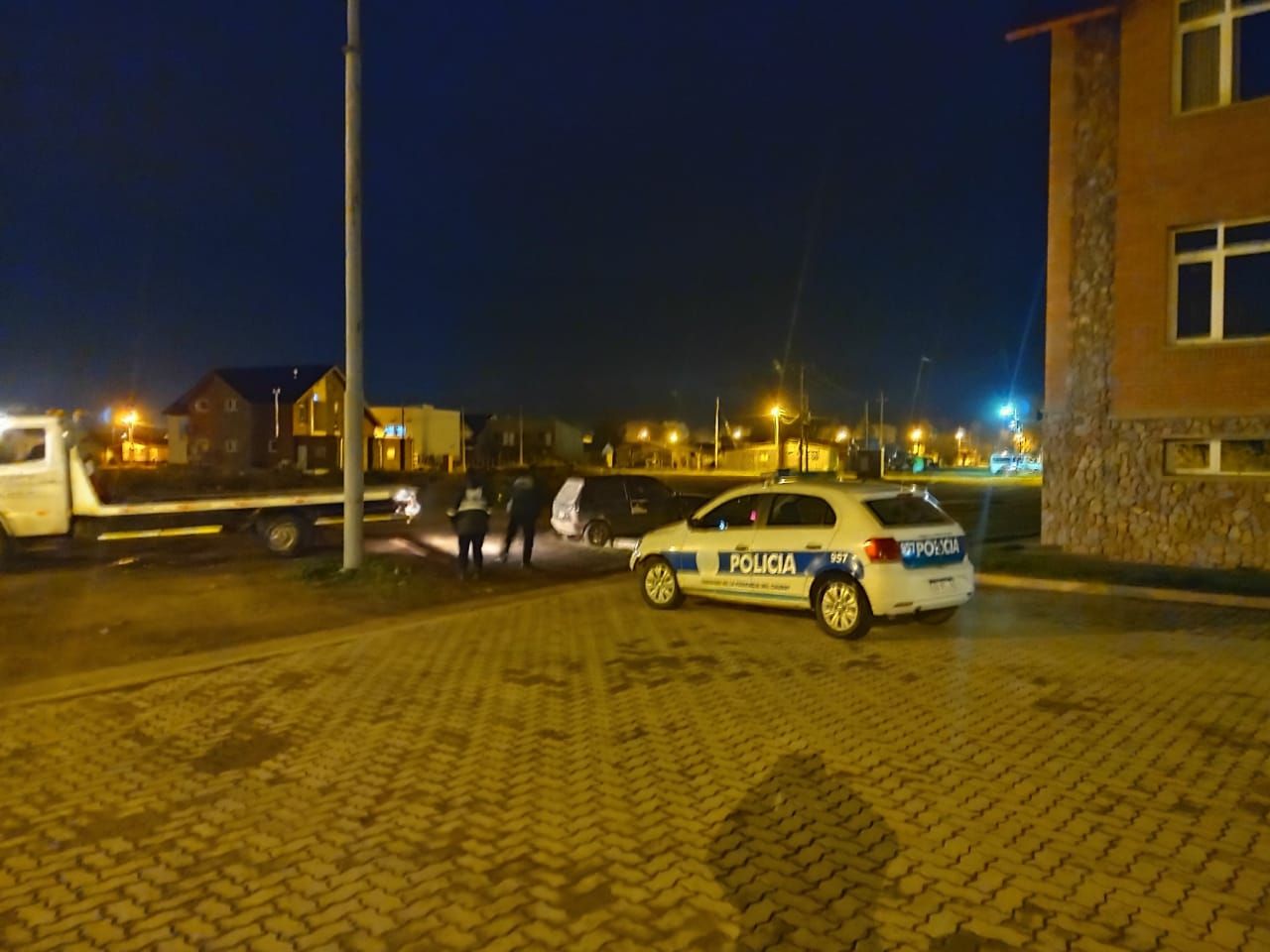 Demorado en Trevelin: se bajó del auto y no podía mantenerse en pie