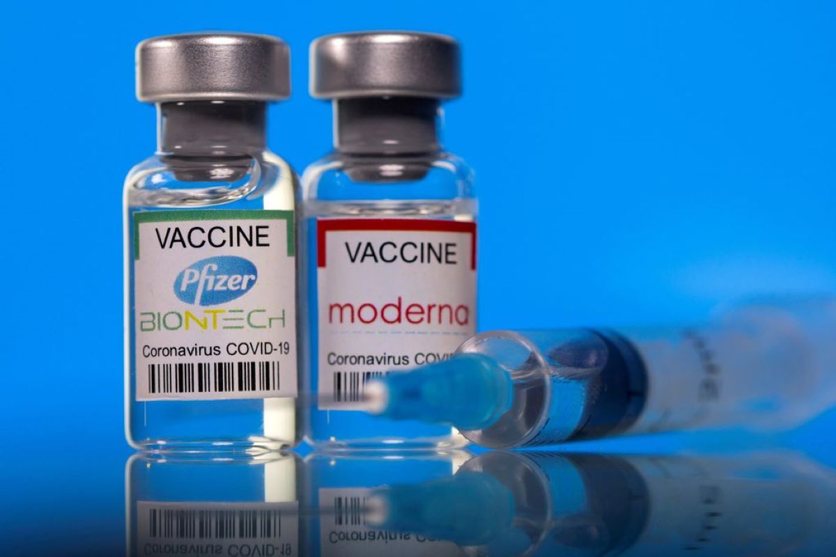 El Gobierno cambia la ley de vacunas y habilita la compra de Pfizer, Moderna y J&J