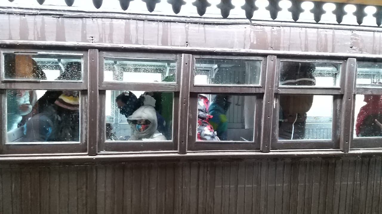 Con buena cantidad de pasajeros La Trochita retomó el viaje a Nahuelpan
