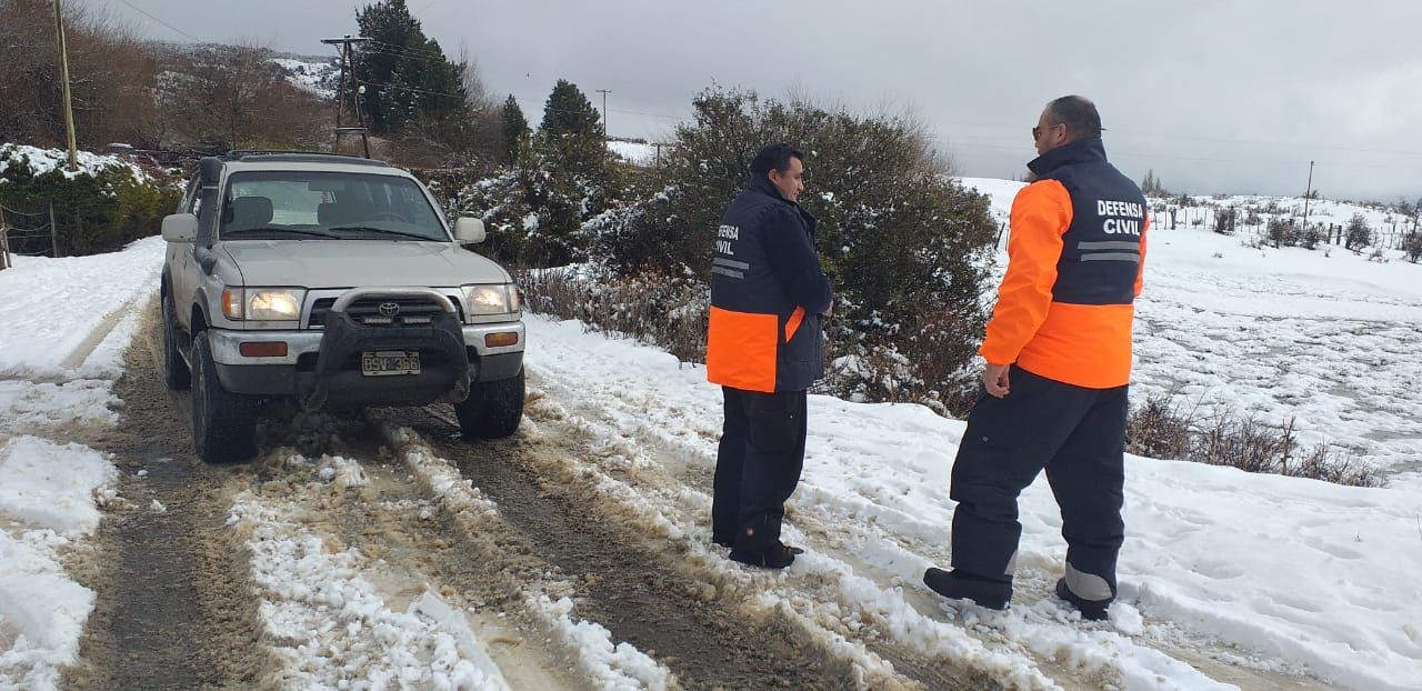 Despeje de nieve y mantenimiento de caminos en Sierra Colorada