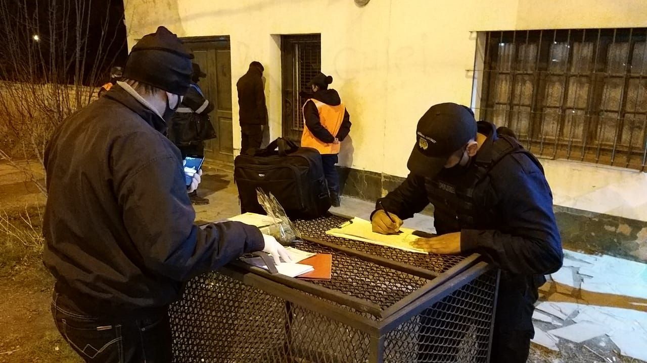 Secuestran marihuana en un procedimiento en la medianoche de Esquel (EQS Notas)