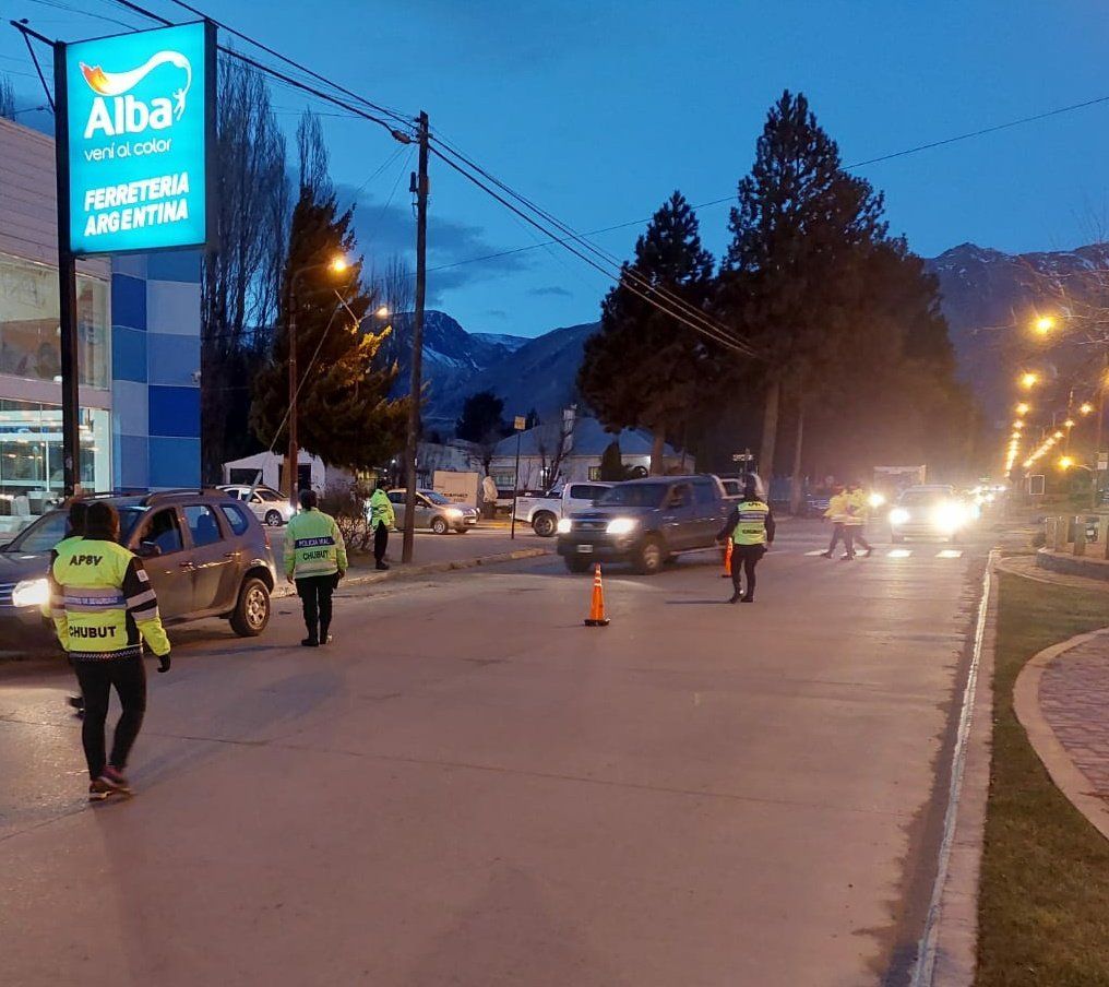 Dos alcoholemias en Esquel y cuatro actas de infracción en Trevelin