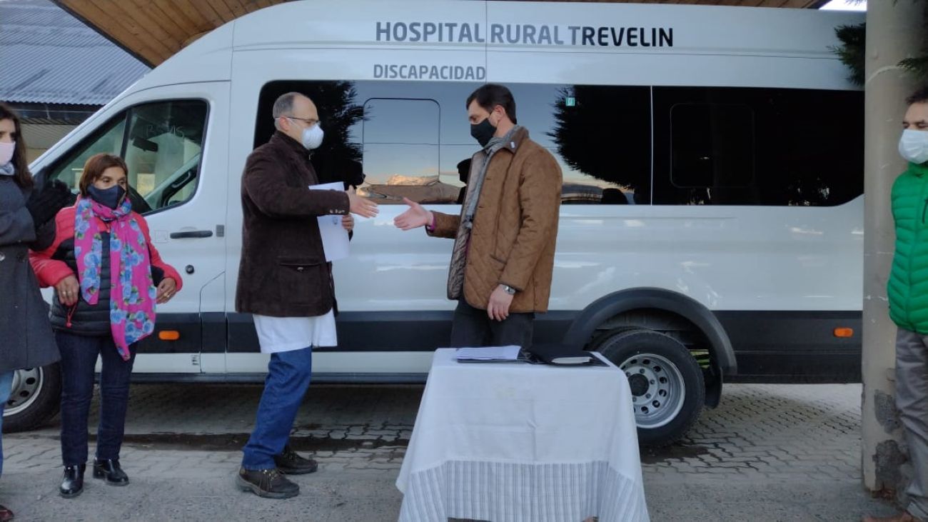 El área de Discapacidad del Hospital de Trevelin cuenta con nuevo vehículo (Municipalidad de Trevelin )