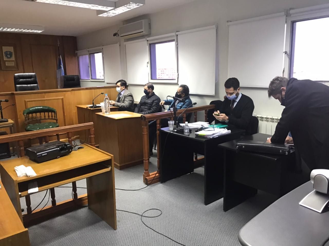 Venta irregular de terrenos del ISSyS: Prisión para dos ex policías y un escribano (Imagen Archivo)