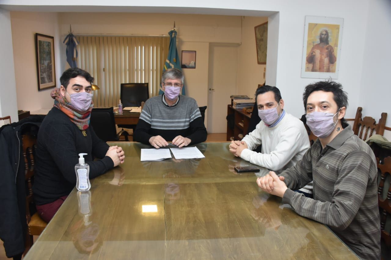 El Teatro Cervantes producirá obras en Esquel
