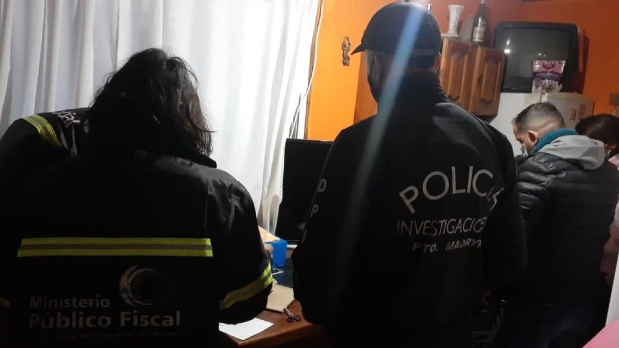 Desde Chubut desbaratan banda de delincuentes que estafaba desde la cárcel