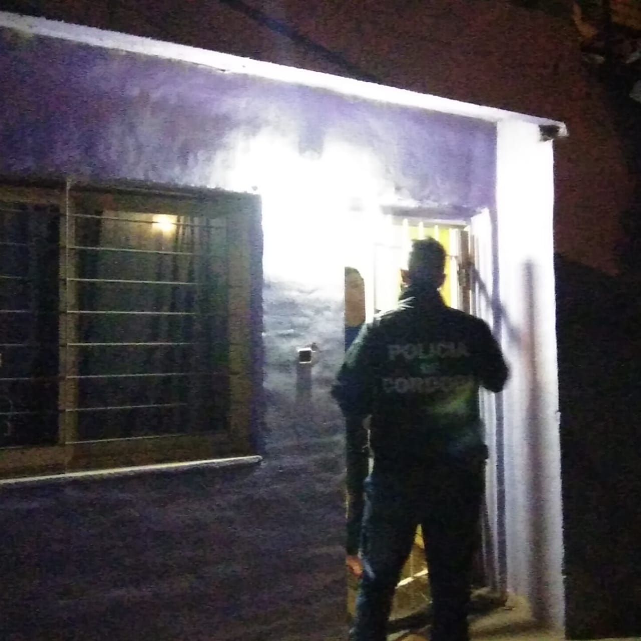 Millonarias estafas en Chubut: Desbaratan banda que operaba desde cárceles del norte