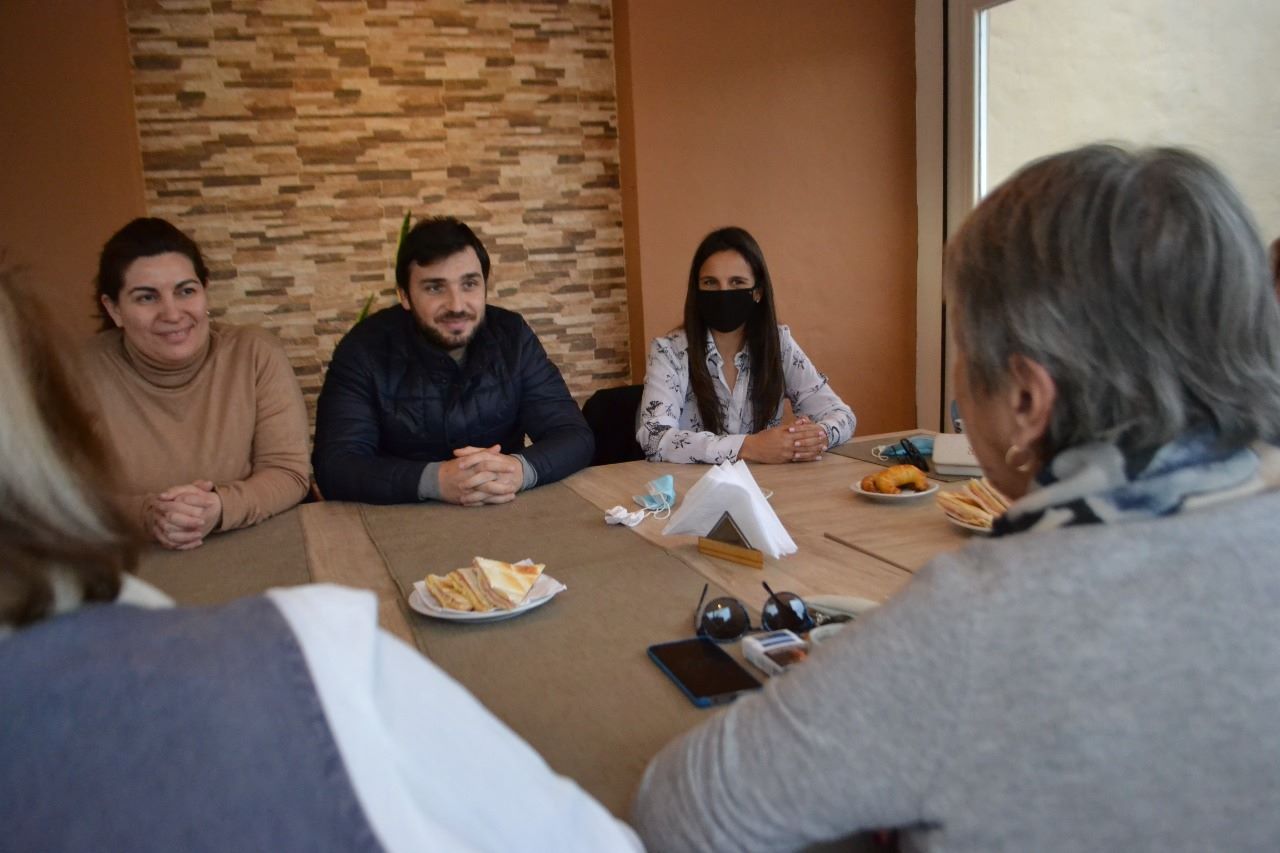 Torres "Hemos pasado del asado para todos al bono demagogo proselitista"