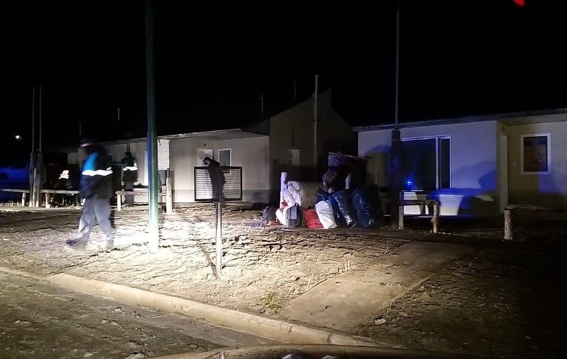 Intentaron ocupar las viviendas de Valle Chico