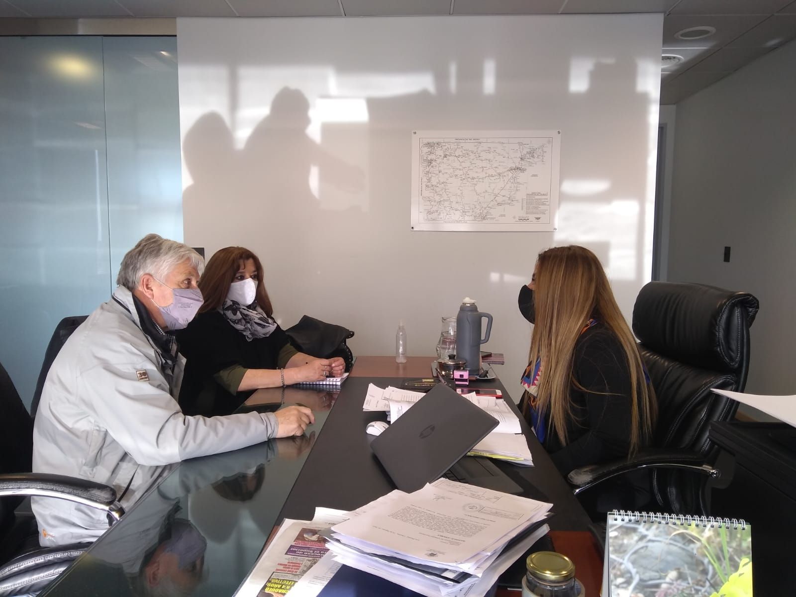 Herman Torres y Fabiana Vázquez realizaron gestiones para Esquel en Rawson (Municipalidad de Esquel)