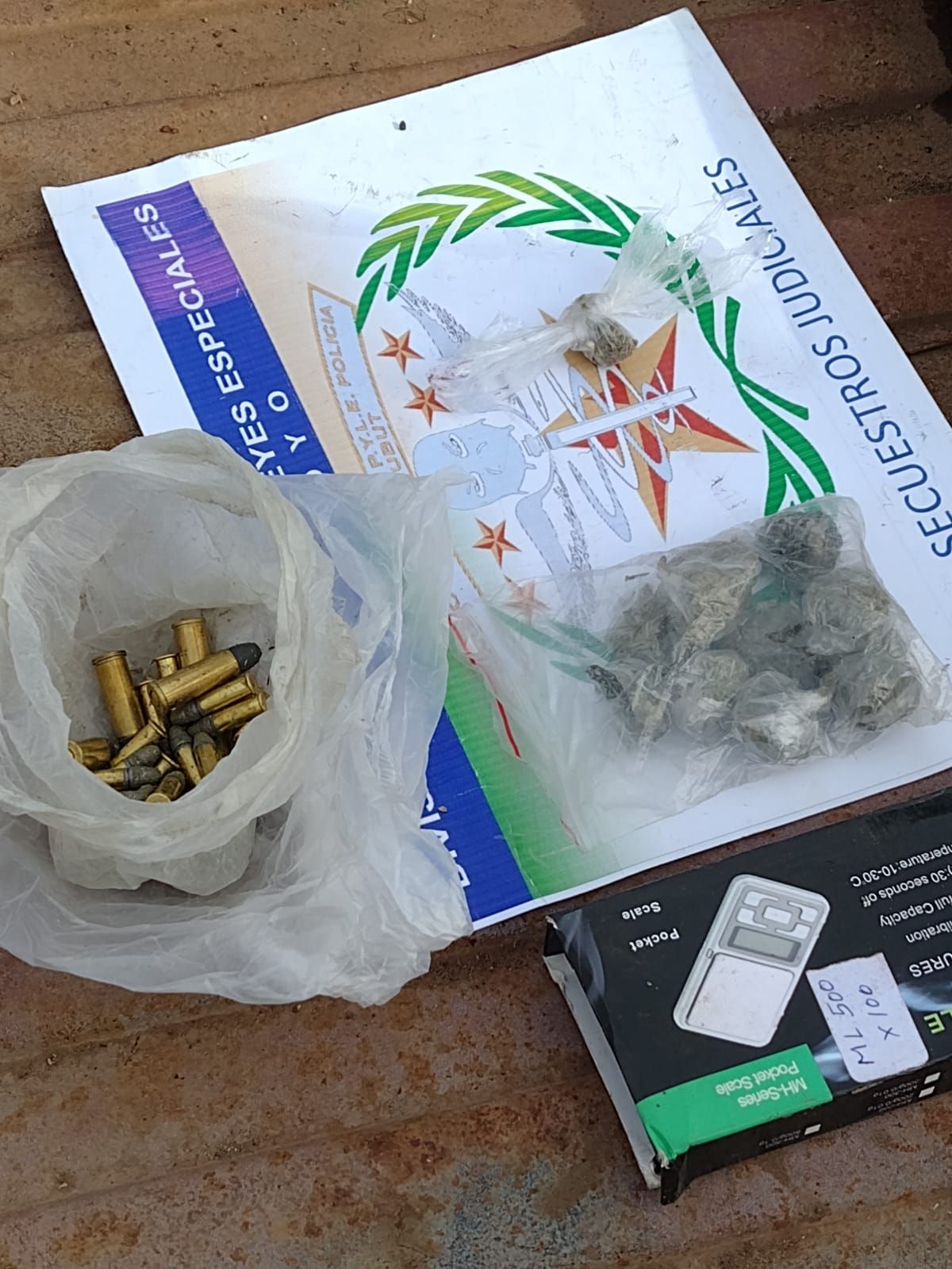 Allanamientos en El Maitén: Secuestraron un arma, herramientas y marihuana