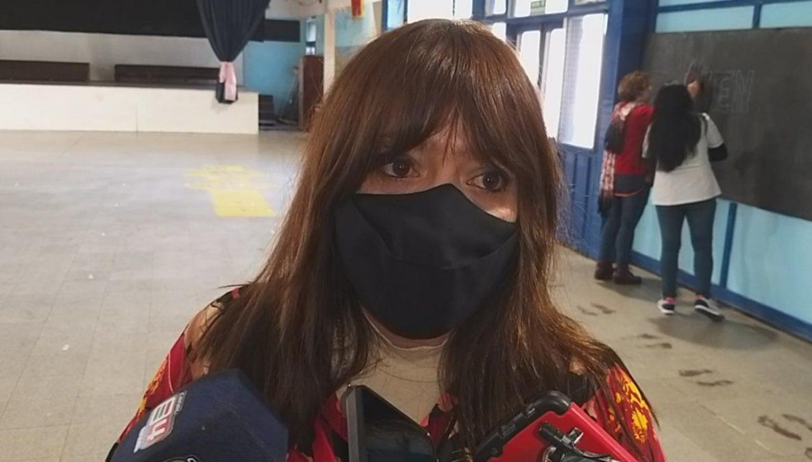 Perata cumple agenda en Esquel y habló del paro docente